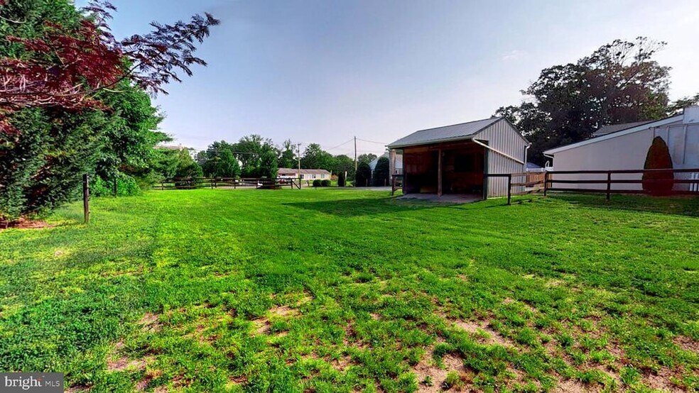 More Photos Of 143-147 W Hampton St, Pemberton borough Warehouse For Sale
