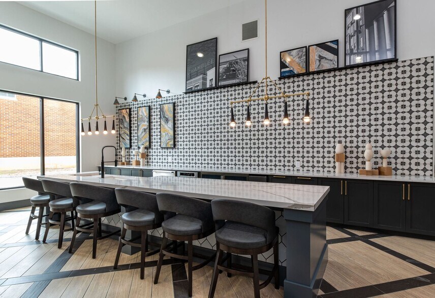 More Photos Of 5255 Peachtree Blvd, Chamblee Apartments For Lease