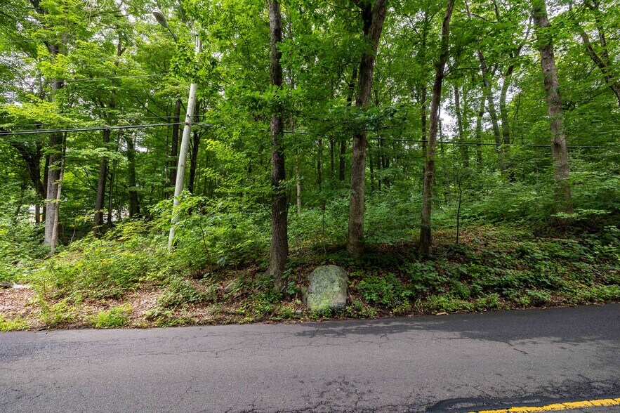 160 Gaylord Mountain 1, Hamden, CT 06518 Land