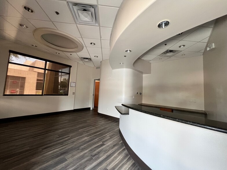 More Photos Of 9179 W Thunderbird Rd, Peoria Medical For Sale