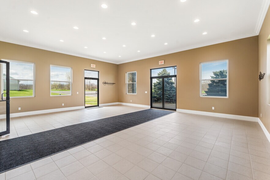 More Photos Of 4647 Reservoir Rd, Geneseo Flex For Sale