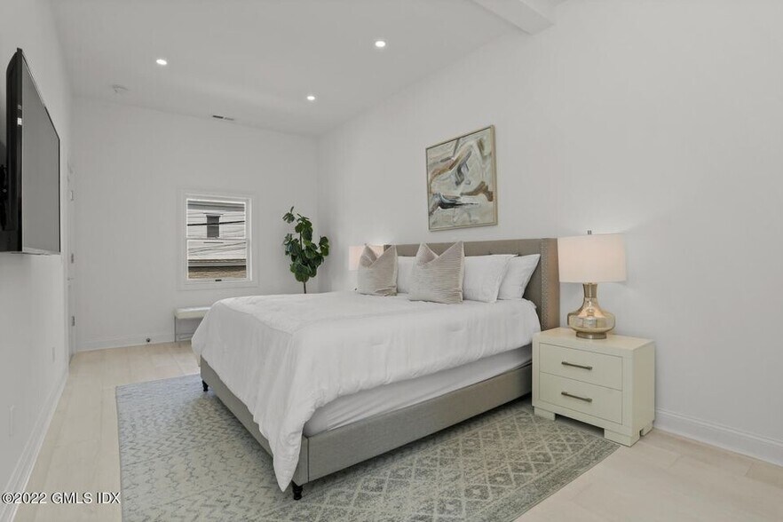 More Photos Of 9 S Water St, Greenwich Storefront Retail Office For Sale