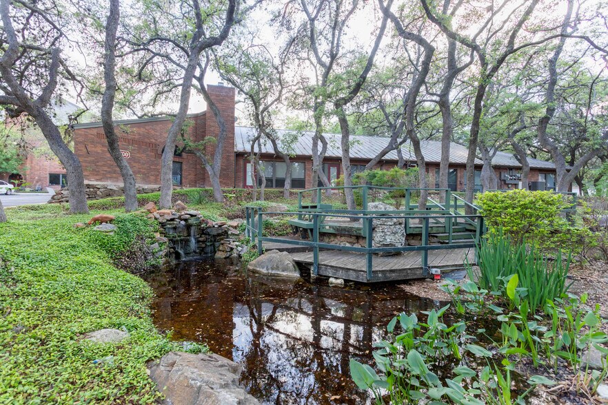 More Photos Of 8600 Wurzbach Rd, San Antonio Unknown For Lease