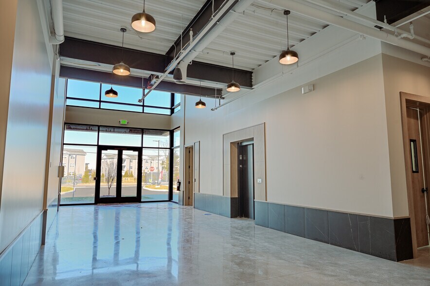 More Photos Of 18 Cox Cro Rd, Toms River Loft Creative Space For Lease