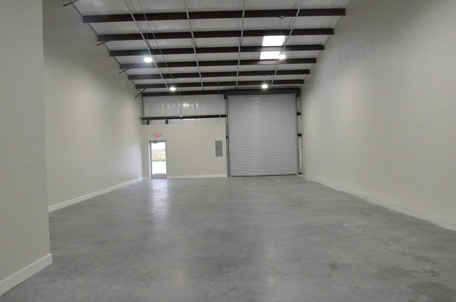 More Photos Of 21631 Rhodes Rd, Spring Unknown For Lease