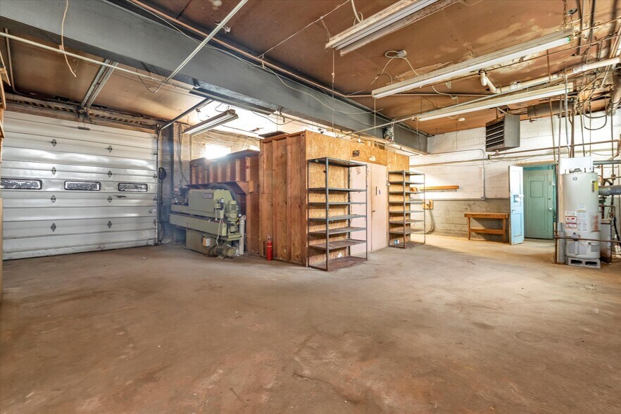 More Photos Of 105 Eastern Pky, Baldwin Apartments For Lease