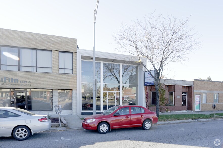 More Photos Of 6549 North Ave, Oak Park Office Residential For Lease