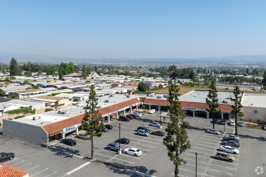 More Photos Of 3663-3689 Highland Ave, Highland Storefront For Lease