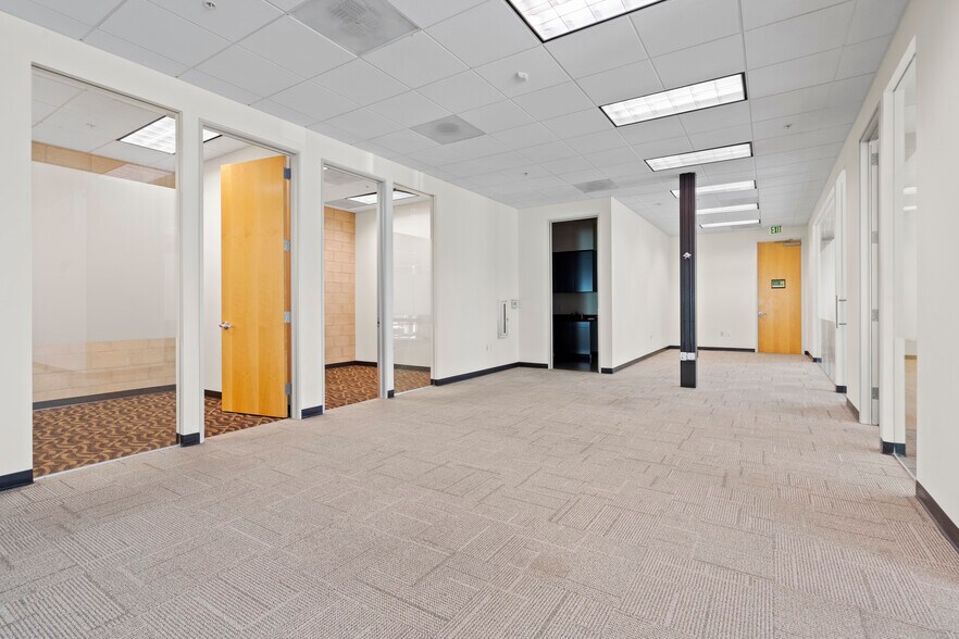 More Photos Of 8911 Research Dr, Irvine Office For Lease