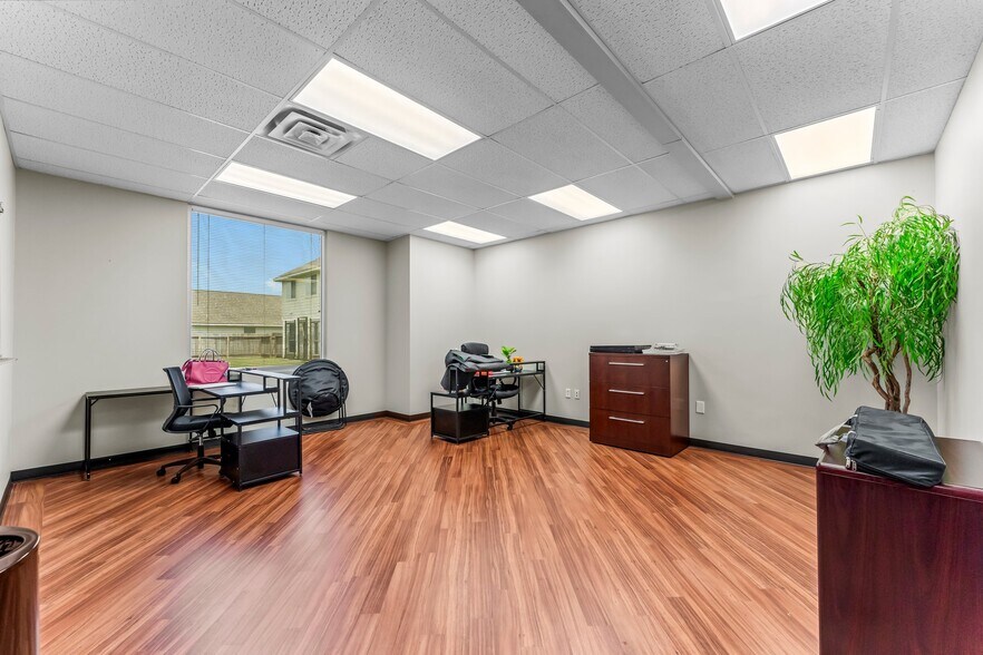 More Photos Of 1034 Regional Park Dr, Houston Medical For Sale