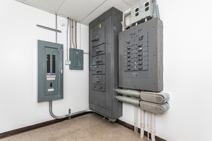 More Photos Of 1520 Mascoutah Ave, Belleville Office Residential For Sale