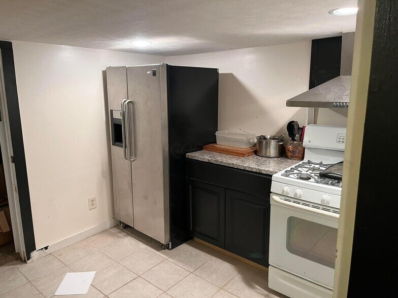 More Photos Of 1423 E Main St, Columbus Apartments For Sale