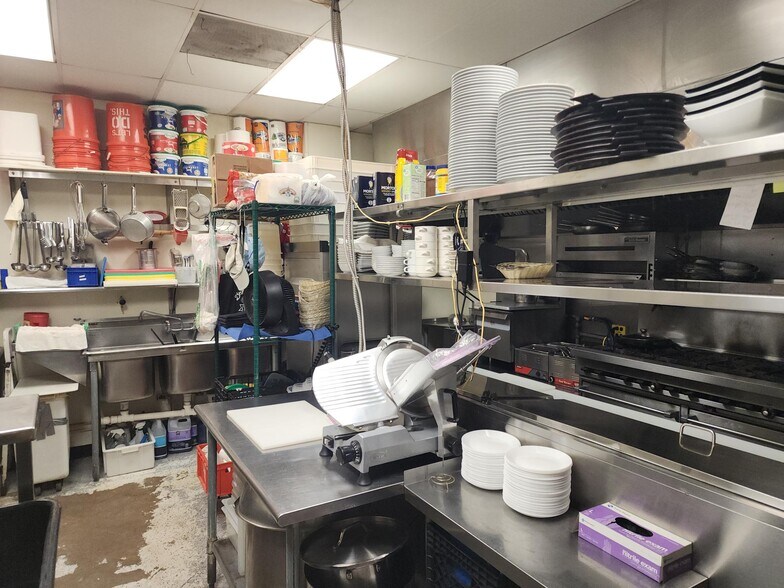 More Photos Of 111 W Olympia Ave, Punta Gorda Restaurant For Sale