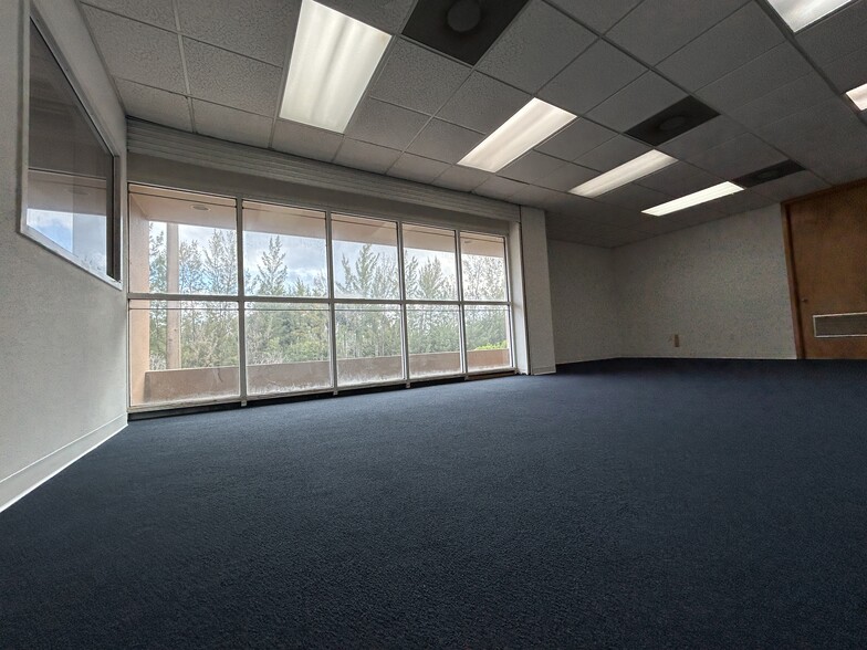 More Photos Of 20101-20161 NE 16th Pl, Miami Loft Creative Space For Sale