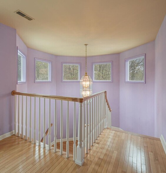 More Photos Of 1326 Forrest Ave, Dover Storefront Retail Office For Sale