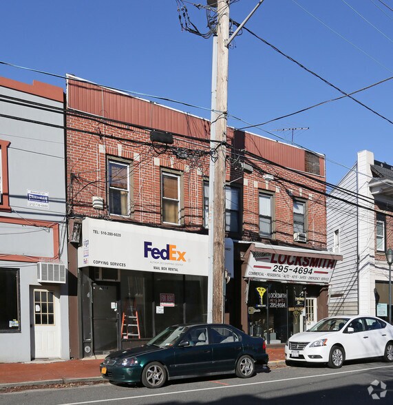 More Photos Of 1018-1020 Broadway, Woodmere Storefront Retail Residential For Lease