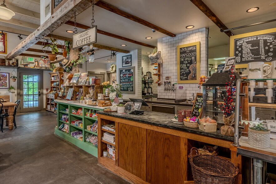 More Photos Of 305 Main St, Peru Restaurant For Sale