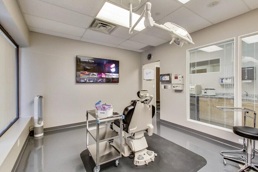 More Photos Of 2121 Cliff Dr, Eagan Medical For Lease