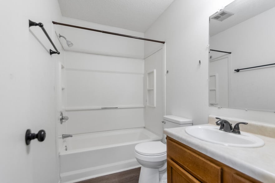 More Photos Of 1810 Bishop Rd, Bryant Apartments For Sale