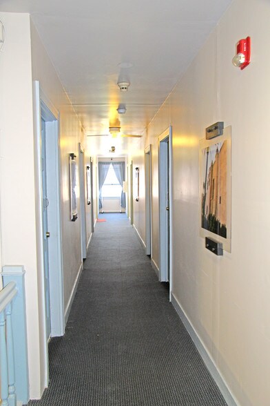 More Photos Of 401-419 W Main St, Alhambra Storefront Retail Residential For Lease
