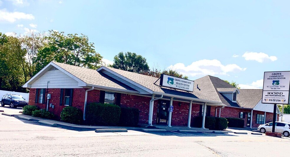 More Photos Of 10405 US Highway 59, Grove Medical For Lease