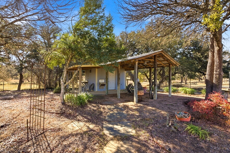 More Photos Of 40455 Interstate 10 W, Boerne Land For Sale