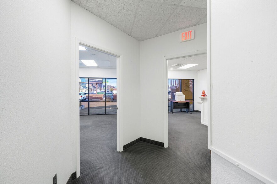 More Photos Of 9119 N 7th St, Phoenix Office For Lease