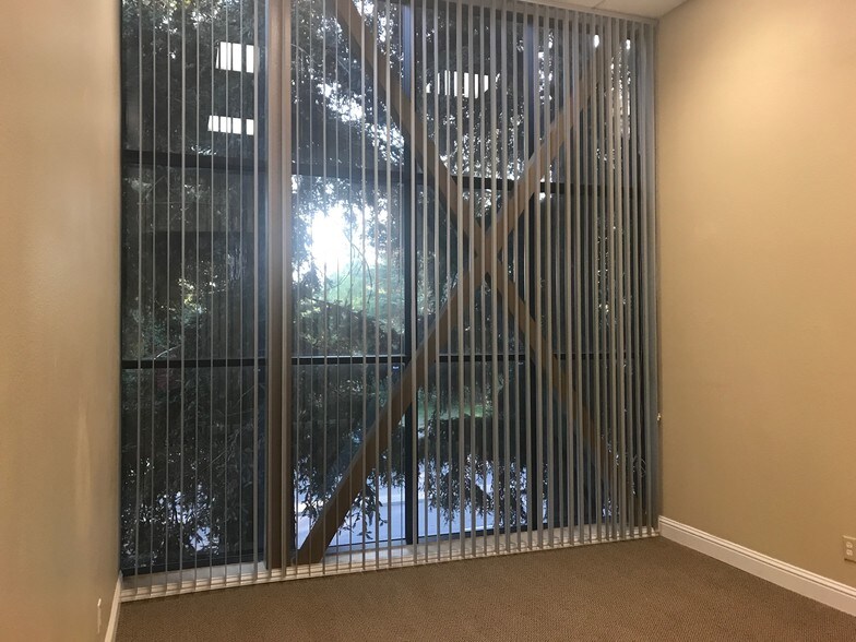 More Photos Of 2335 American River Dr, Sacramento Office For Lease