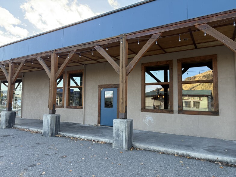 Primary Photo Of 201 N Methow Valley Hwy, Twisp Restaurant For Sale