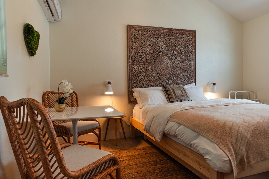 More Photos Of 2502 Tamarind Dr, Hutchinson Island Hotel For Sale