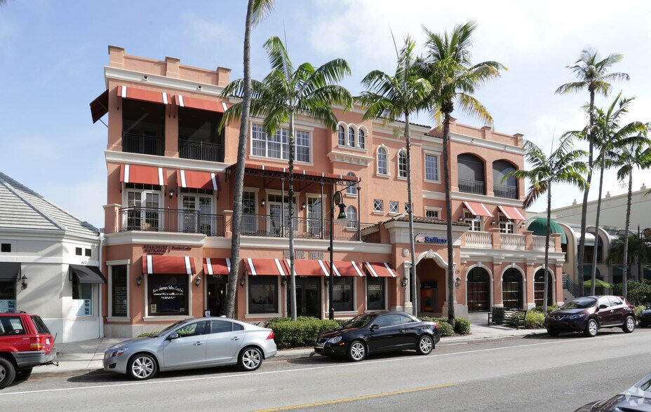 More Photos Of 625 5th Ave S, Naples Office For Lease