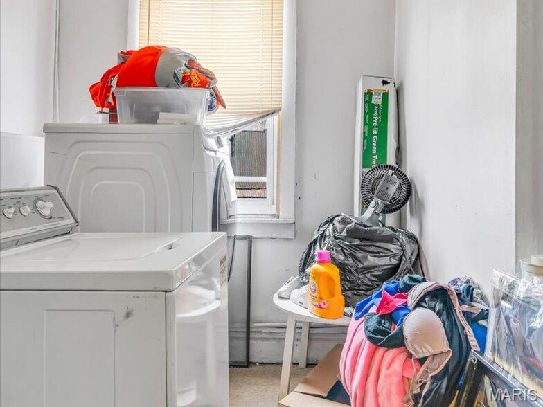 More Photos Of 8035 N Broadway, Saint Louis Daycare Center For Sale