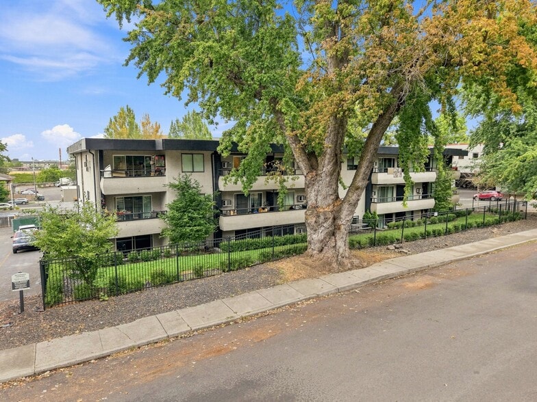 More Photos Of 29 E 6th Ave, Spokane Apartments For Sale