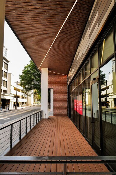 More Photos Of 100 West Third St, Charlotte General Retail For Lease