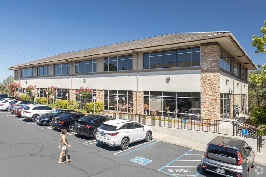 Primary Photo Of 576 N Sunrise Ave, Roseville Medical For Lease