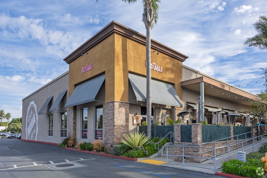 Primary Photo Of 16821 Algonquin St, Huntington Beach General Retail For Lease