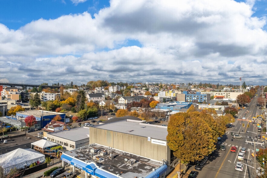 More Photos Of 3415 Stone Way N, Seattle Warehouse For Lease