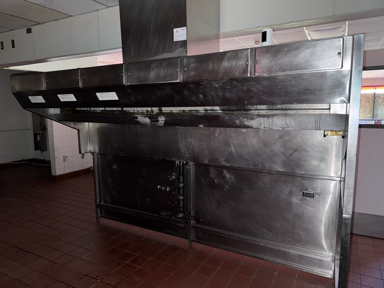 More Photos Of 50910 Seminole Dr, Cabazon Fast Food For Sale