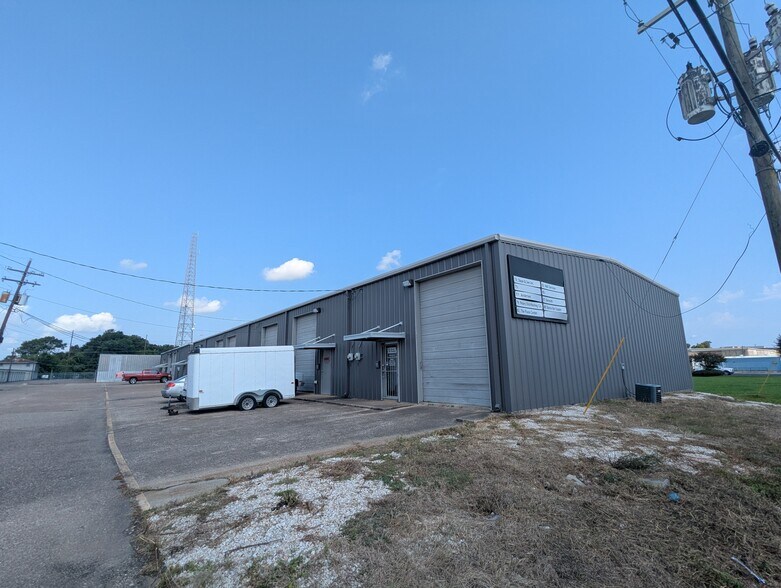 More Photos Of 51-89 Sawyer St, Beaumont Flex For Sale