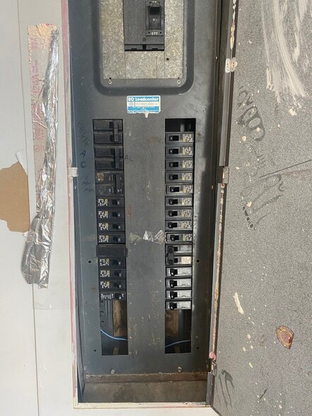 More Photos Of 1727 Ashley River Rd, Charleston Unknown For Lease