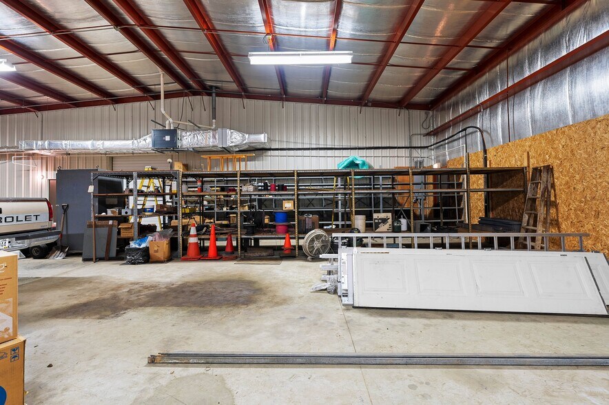 More Photos Of 1373 Kimberly Dr, Neenah Flex For Sale