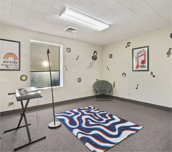 More Photos Of 1993 E 8th N, Mountain Home Medical For Sale