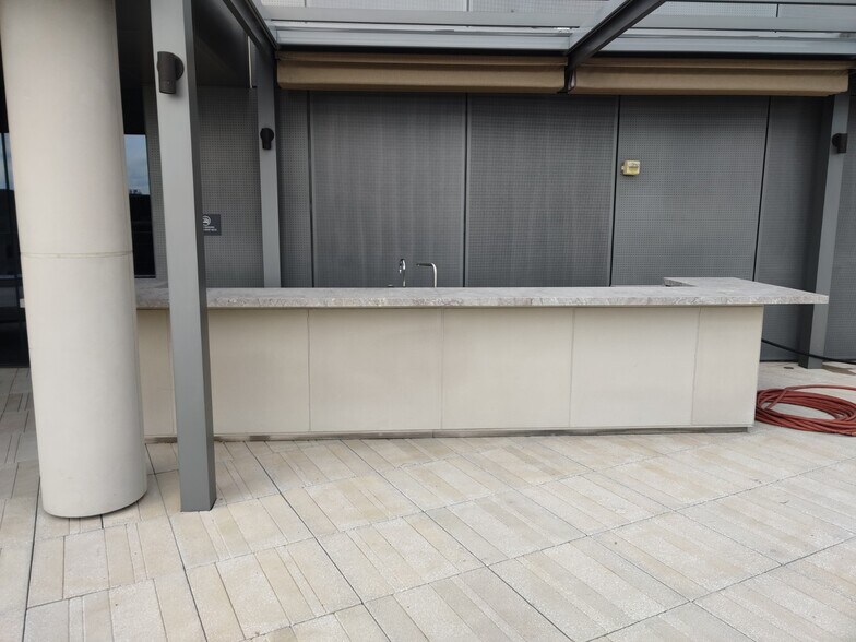 More Photos Of 1201 New York Ave NW, Washington Office For Lease