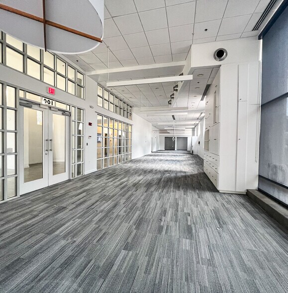 More Photos Of 6 E Bay St, Jacksonville Loft Creative Space For Lease