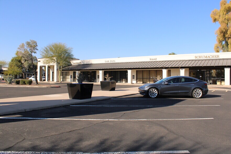 More Photos Of 2720 N 68th St, Scottsdale Unknown For Lease
