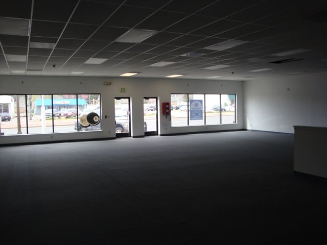 More Photos Of 9885 W Colfax Ave, Lakewood Freestanding For Lease