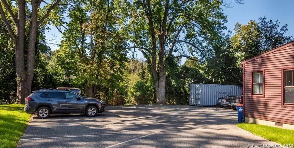 More Photos Of 25 W Main St, Sharon Office For Sale