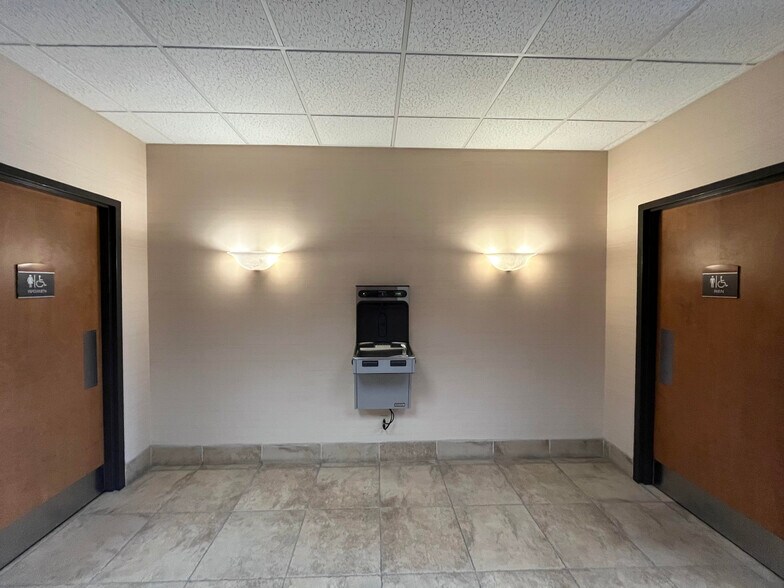 More Photos Of 342 Cool Springs Blvd, Franklin Medical For Lease