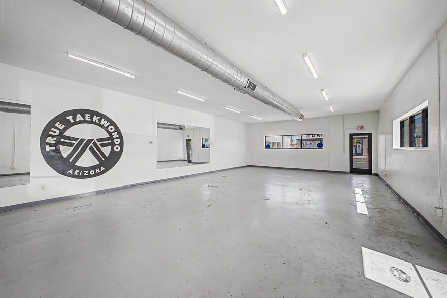 More Photos Of 1805 W Van Buren St, Phoenix Storefront Retail Office For Sale