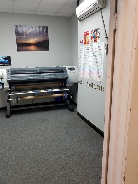 More Photos Of 3111 Norfolk St, Richmond Office For Sale